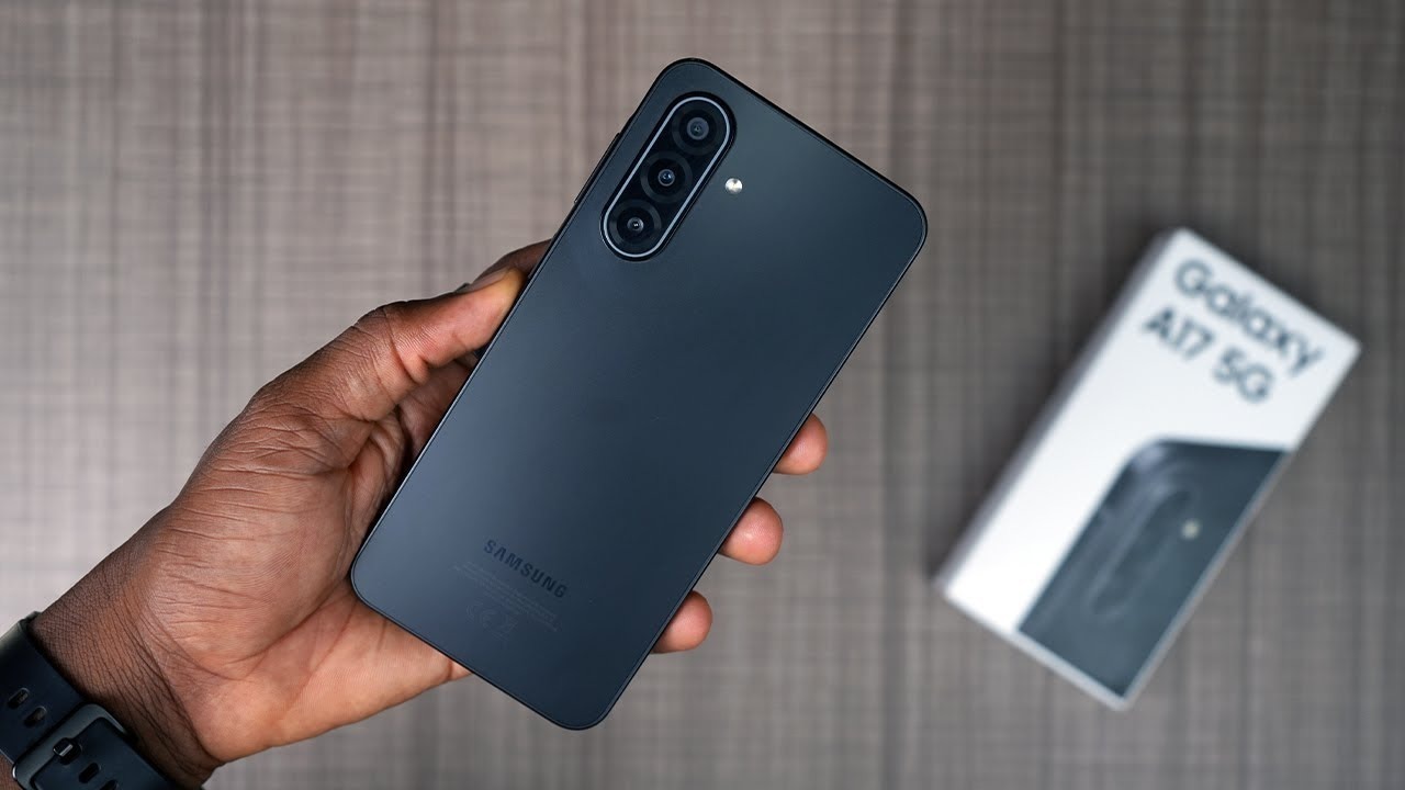Стоит ли покупать Samsung Galaxy A17 5G: box
